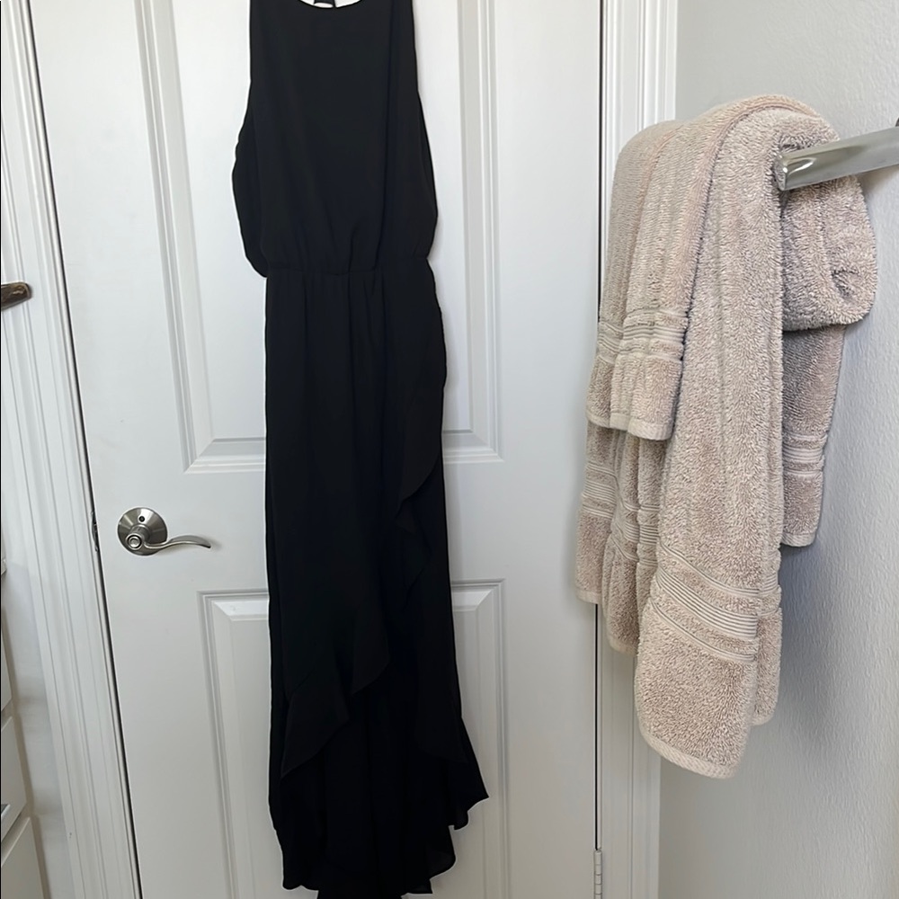 Elegant Black Sleeveless Dress